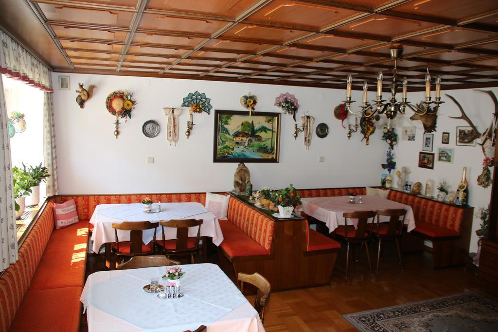 Haus Dorfer Bed & Breakfast Mariapfarr Bagian luar foto