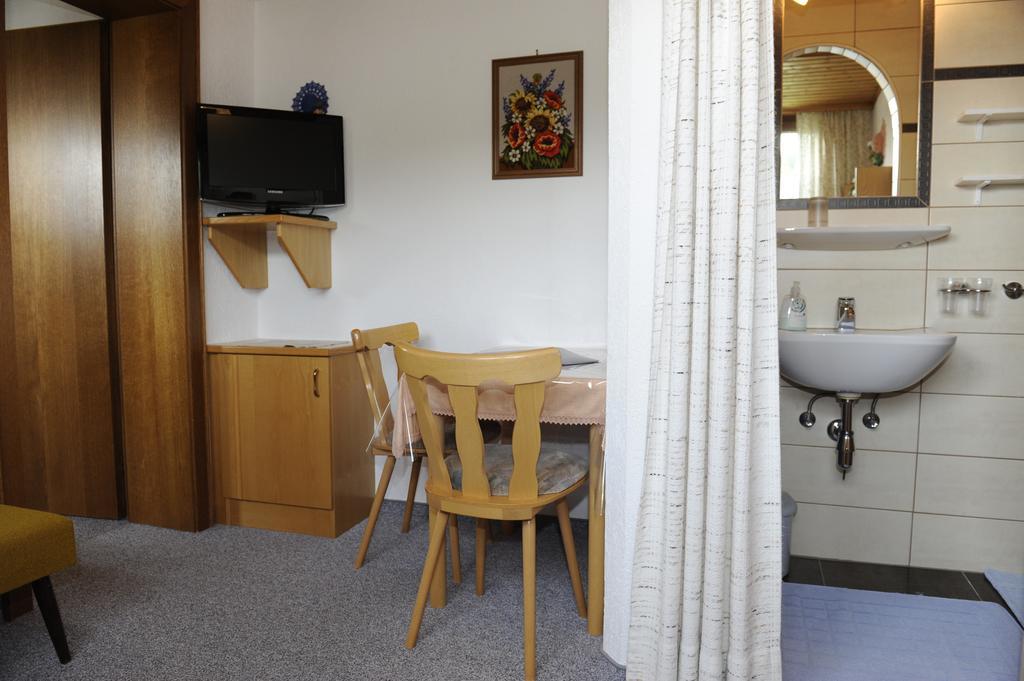 Haus Dorfer Bed & Breakfast Mariapfarr Bagian luar foto