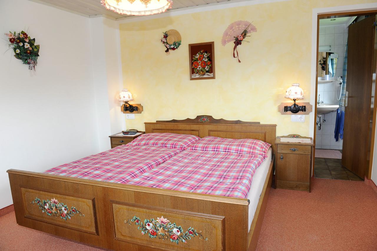 Haus Dorfer Bed & Breakfast Mariapfarr Bagian luar foto