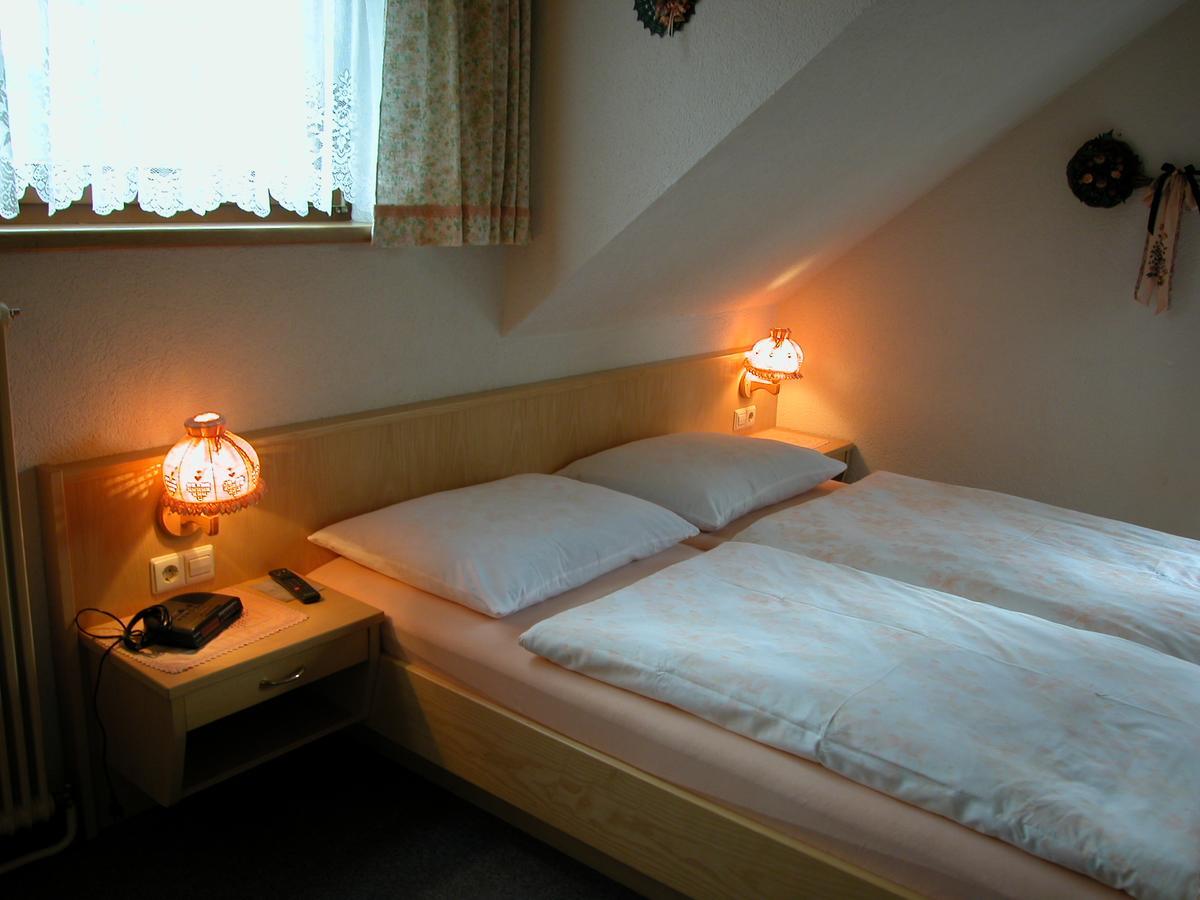 Haus Dorfer Bed & Breakfast Mariapfarr Bagian luar foto
