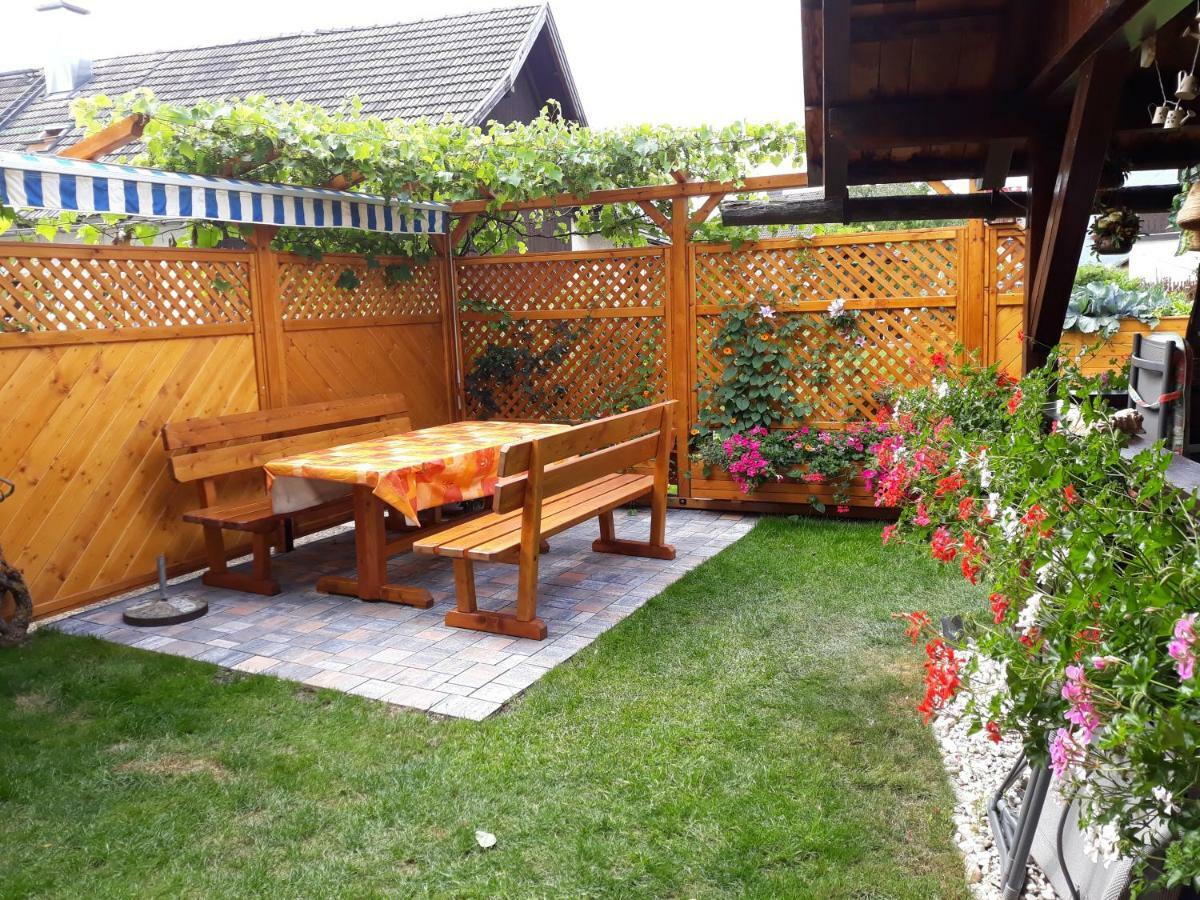 Haus Dorfer Bed & Breakfast Mariapfarr Bagian luar foto